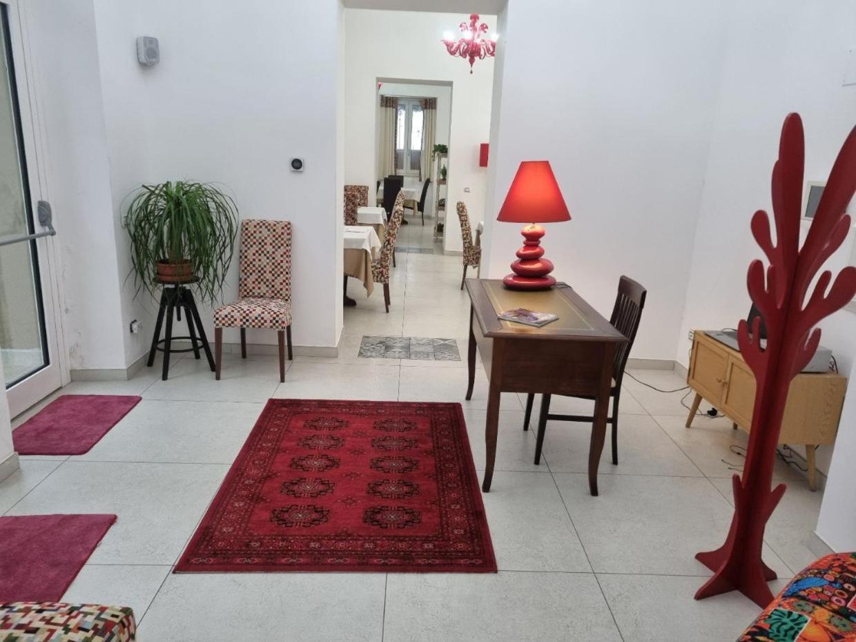Stellaris Bed & Breakfast Siderno ภายนอก รูปภาพ